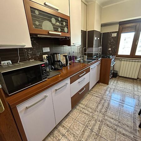 Apart. Premium Ultracentral, 3 Camere Loc Parcare. Ploiesti Exterior photo